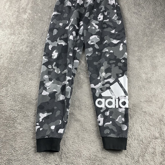 Adidas Regular Fit Joggers Boys Large 14/16 Black Camo Tapered Sweatpants - Picture 1 of 13